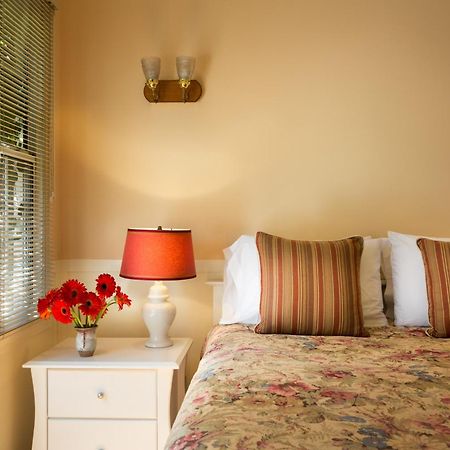 Cheshire Cat Inn & Cottages Santa Barbara Eksteriør billede
