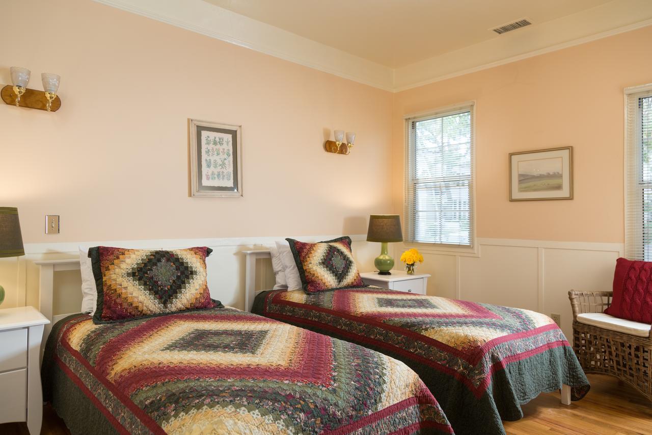 Cheshire Cat Inn & Cottages Santa Barbara Eksteriør billede