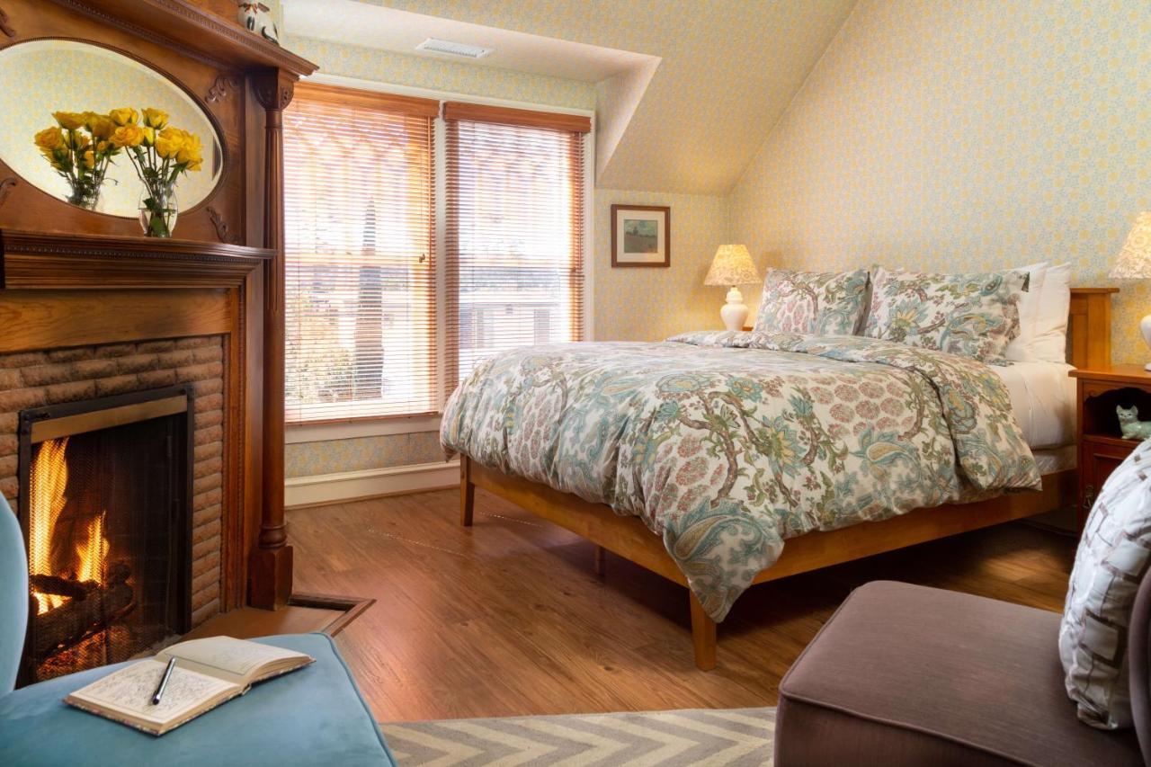 Cheshire Cat Inn & Cottages Santa Barbara Eksteriør billede